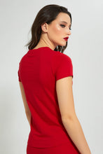 تنزيل الصورة على معرض الصور، Redtag-Red-T-Shirt-With-Artwork-Graphic-Prints-Women's-0