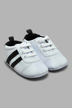 Load image into Gallery viewer, Redtag-White-Pram-Shoe-Colour:White,-Filter:Baby-Footwear-(0-to-18-Mths),-NBF-Casual-Shoes,-New-In,-New-In-NBF-FOO,-Non-Sale,-S22A,-Section:Kidswear-Baby-0 to 18 Months