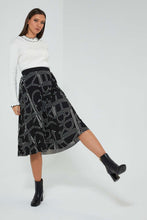 تنزيل الصورة على معرض الصور، Redtag-White-Pullover-With-Contrast-Tipping-Celebrity-Pullovers,-Colour:White,-Filter:Women's-Clothing,-New-In,-New-In-LDC,-Non-Sale,-S22A,-Section:Women,-TBL-Women's-