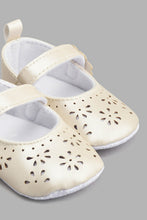 Load image into Gallery viewer, Redtag-Pale-Pink-Pram-Shoe-Pumps-Baby-0 to 18 Months