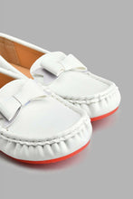 Load image into Gallery viewer, Redtag-White-Bow-Trim-Moccasin-Colour:White,-Filter:Girls-Footwear-(3-to-5-Yrs),-GIR-Casual-Shoes,-New-In,-New-In-GIR-FOO,-Non-Sale,-S22B,-Section:Kidswear-Girls-3 to 5 Years