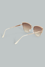 تنزيل الصورة على معرض الصور، نظرات شمسية باللون البني