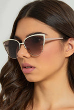تنزيل الصورة على معرض الصور، Redtag-Cat-Eye-Sunglasses-Aviator-Women-