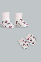 تنزيل الصورة على معرض الصور، Redtag-Pink-Minnie-Mouse-Mittiens-&-Booties-Set-Gift-Sets-Baby-0 to 12 Months