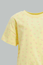 تنزيل الصورة على معرض الصور، Redtag-Yellow-Short-Sleeve-Aop-Tee-All-Over-Prints-Infant-Girls-3 to 24 Months