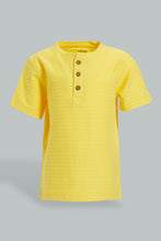 تنزيل الصورة على معرض الصور، Redtag-Yellow-Jacquard-Short-Sleeve-T-Shirt-Colour:Yellow,-Filter:Infant-Boys-(3-to-24-Mths),-Infant-Boys-T-Shirts,-New-In,-New-In-INB,-Non-Sale,-S22B,-Section:Kidswear,-TBL-Infant-Boys-3 to 24 Months