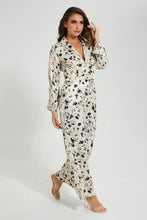 تنزيل الصورة على معرض الصور، Redtag-Assorted-Button-Front-Cropped-Blouse-Colour:Assorted,-Filter:Women's-Clothing,-Limited-Edition-Blouses,-New-In,-New-In-Women,-Non-Sale,-S22B,-Section:Women-Women's-