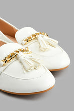 تنزيل الصورة على معرض الصور، Redtag-White-Chain-Mule-Colour:White,-Filter:Girls-Footwear-(5-to-14-Yrs),-GSR-Casual-Shoes,-New-In,-New-In-GSR-FOO,-Non-Sale,-S22A,-Section:Kidswear-Senior-Girls-5 to 14 Years