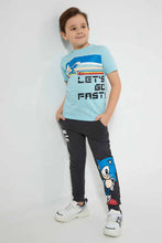 تنزيل الصورة على معرض الصور، بنطلون رياضي باللون الرمادي الداكن بطبعة سونيك