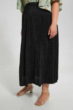 Load image into Gallery viewer, Black Plisse Maxi Skirt