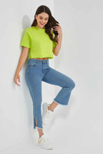 تنزيل الصورة على معرض الصور، Redtag-Green-Cropped-T-Shirt-Category:T-Shirts,-Colour:Green,-Filter:Women's-Clothing,-KSH,-New-In,-New-In-Women-APL,-Non-Sale,-RMD-add,-S22C,-Section:Women,-Women-T-Shirts-Women's-