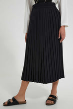 تنزيل الصورة على معرض الصور، Redtag-Black-Knee-Length-Skirt-Skirts--