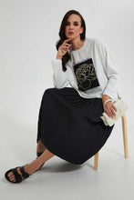 تنزيل الصورة على معرض الصور، Redtag-Black-Knee-Length-Skirt-Skirts--