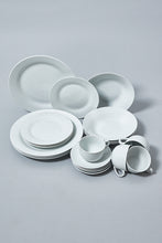 تنزيل الصورة على معرض الصور، White Round Dinner Set (20-Piece) - REDTAG