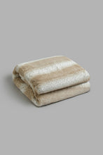 Load image into Gallery viewer, Redtag-Beige-Animal-Print-3-Piece-Comforter-Set-(King-Size)-Colour:Beige,-Filter:Home-Bedroom,-HMW-BED-Comforters,-New-In,-New-In-HMW-BED,-Non-Sale,-Section:Homewares,-W21B-Home-Bedroom-

