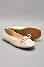 Load image into Gallery viewer, Ivory Trim Ballerina With Bow
