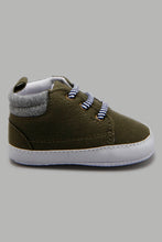 تنزيل الصورة على معرض الصور، Redtag-Green-Pram-Shoe-Pumps-Baby-0 to 18 Months
