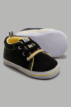 تنزيل الصورة على معرض الصور، Redtag-Black-Pram-Shoe-Pumps-Baby-0 to 18 Months
