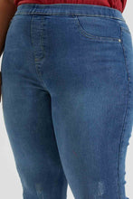 تنزيل الصورة على معرض الصور، Redtag-Turn-Up-Jean-Colour:Light-Wash,-Deals:20%OFF,-Filter:Plus-Size,-LDP-Jeans,-New-In,-New-In-LDP,-Non-Sale,-Section:Women,-W21B-Women&#39;s-
