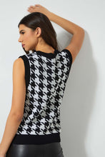 تنزيل الصورة على معرض الصور، Redtag-Houndstooth-Patterned-Vest-Ponchos-Women&#39;s-
