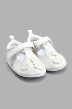 Load image into Gallery viewer, Redtag-White-Pram-Shoe-Colour:White,-Filter:Baby-Footwear-(0-to-18-Mths),-NBF-Casual-Shoes,-New-In,-New-In-NBF-FOO,-Non-Sale,-S22A,-Section:Kidswear-Baby-0 to 18 Months
