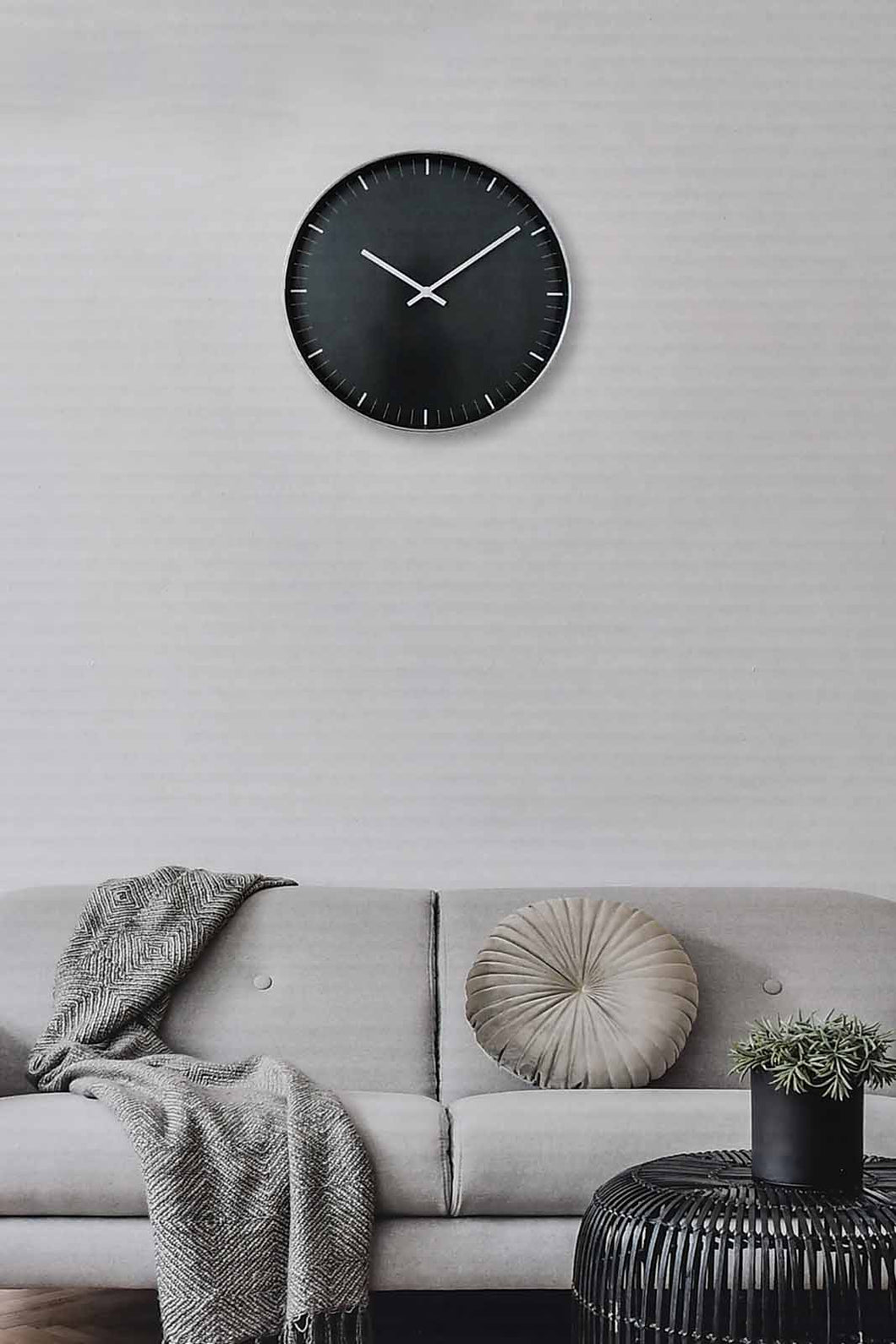 Redtag-Black-Electroplating-Elegant-Wall-Clock-Colour:Black,-Filter:Home-Decor,-HMW-HOM-Wall-Clock,-New-In,-New-In-HMW-HOM,-Non-Sale,-S22A,-Section:Homewares-Home-Decor-