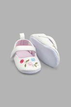 Load image into Gallery viewer, Redtag-White-Pram-Shoe-Pumps-Baby-0 to 18 Months
