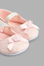 Load image into Gallery viewer, Redtag-Pale-Pink-Pram-Shoe-Colour:Pink,-Filter:Baby-Footwear-(0-to-18-Mths),-NBF-Casual-Shoes,-New-In,-New-In-NBF-FOO,-Non-Sale,-S22B,-Section:Kidswear-Baby-0 to 18 Months
