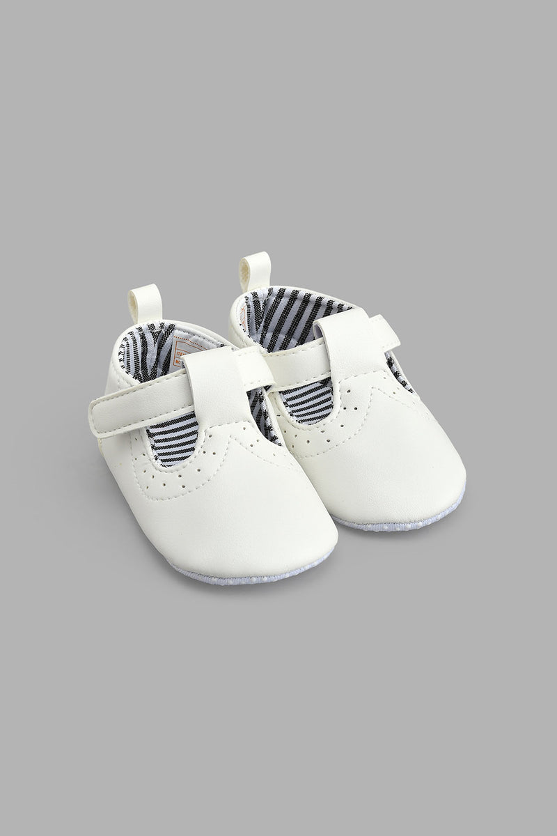 Redtag-White-Pram-Shoe-Colour:White,-Filter:Baby-Footwear-(0-to-18-Mths),-NBF-Casual-Shoes,-New-In,-New-In-NBF-FOO,-Non-Sale,-S22B,-Section:Kidswear-Baby-0 to 18 Months