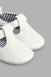 Redtag-White-Pram-Shoe-Colour:White,-Filter:Baby-Footwear-(0-to-18-Mths),-NBF-Casual-Shoes,-New-In,-New-In-NBF-FOO,-Non-Sale,-S22B,-Section:Kidswear-Baby-0 to 18 Months