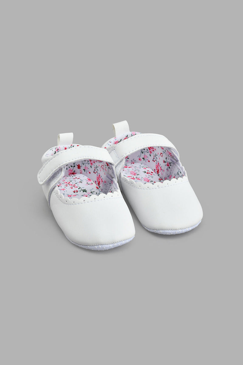 Redtag-White-Pram-Shoe-Colour:White,-Filter:Baby-Footwear-(0-to-18-Mths),-NBF-Casual-Shoes,-New-In,-New-In-NBF-FOO,-Non-Sale,-S22A,-Section:Kidswear-Baby-0 to 18 Months