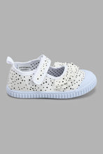 تنزيل الصورة على معرض الصور، Redtag-White-Polka-Dot-Print-Pump-Pumps-Infant-Girls-1 to 3 Years
