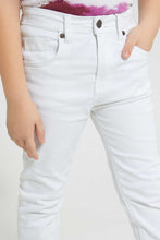 Load image into Gallery viewer, White Twill Stretched Jean
