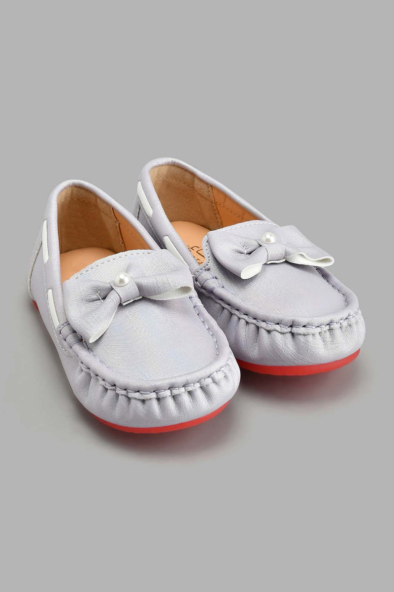 Redtag-Silver-Bow-Trim-Moccasin-Colour:Silver,-Filter:Girls-Footwear-(3-to-5-Yrs),-GIR-Casual-Shoes,-New-In,-New-In-GIR-FOO,-Non-Sale,-S22A,-Section:Kidswear-Girls-3 to 5 Years