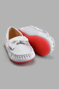 Redtag-Silver-Bow-Trim-Moccasin-Colour:Silver,-Filter:Girls-Footwear-(3-to-5-Yrs),-GIR-Casual-Shoes,-New-In,-New-In-GIR-FOO,-Non-Sale,-S22A,-Section:Kidswear-Girls-3 to 5 Years