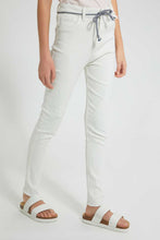 تنزيل الصورة على معرض الصور، Redtag-White-Skinny-Jean-With-Belt-Jeans-Skinny-Fit-Senior-Girls-9 to 14 Years
