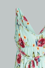 تنزيل الصورة على معرض الصور، Redtag-Floral-Printed-Hi-Low-Chemise-Colour:Assorted,-Filter:Women&#39;s-Clothing,-New-In,-New-In-Women,-Non-Sale,-S22A,-Section:Women,-Women-Chemises-Women&#39;s-
