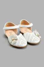 Load image into Gallery viewer, Redtag-White-Laser-Floral-Fisherman-Sandal-Colour:White,-Filter:Girls-Footwear-(3-to-5-Yrs),-GIR-Casual-Sandals,-New-In,-New-In-GIR-FOO,-Non-Sale,-S22A,-Section:Kidswear-Girls-3 to 5 Years
