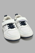 Load image into Gallery viewer, Redtag-White-Colour-Block-Skate-Shoes-Skate-Shoes-Boys-3 to 5 Years
