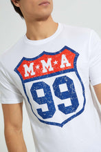 تنزيل الصورة على معرض الصور، Redtag-White-Graphic-T-Shirt-Graphic-Prints-Men&#39;s-
