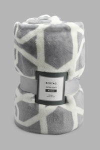 Redtag-Grey-Geometric-Print-Ultra-Soft-Blanket-
(Double-Size)-Blankets-Home-Bedroom-