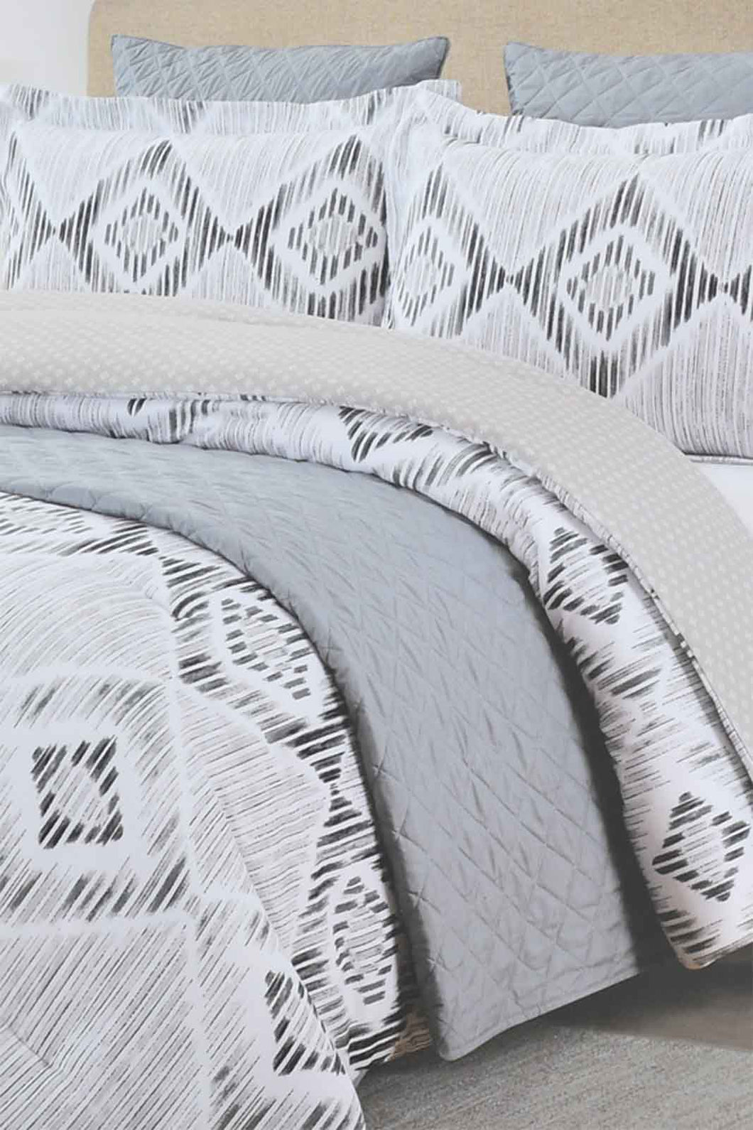 Redtag-Grey-Geometric-Print-6-Piece-Comforter-Set-(Double-Size)-Comforters-Home-Bedroom-