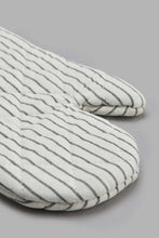 تنزيل الصورة على معرض الصور، Redtag-Assorted-Stripe-Oven-Mitt-Oven-Mitt-Home-Dining-
