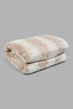 Load image into Gallery viewer, Redtag-Beige-Animal-Print-3-Piece-Comforter-Set-(King-Size)-Colour:Beige,-Filter:Home-Bedroom,-HMW-BED-Comforters,-New-In,-New-In-HMW-BED,-Non-Sale,-S22A,-Section:Homewares-Home-Bedroom-
