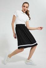 تنزيل الصورة على معرض الصور، Redtag-Black-Pleated-Skirt-Skirts-Women&#39;s-
