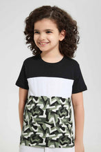 Load image into Gallery viewer, Redtag-Olive-3-Pack-T-Shirt-Graphic-T-Shirts-Boys-2 to 8 Years
