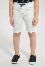 تنزيل الصورة على معرض الصور، Redtag-White-Pullon-Short-Pull-On-Shorts-Boys-2 to 8 Years
