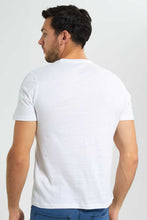 تنزيل الصورة على معرض الصور، Redtag-White-Graphic-T-Shirt-Graphic-T-Shirts-Men&#39;s-
