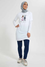 تنزيل الصورة على معرض الصور، Redtag-White-Long-T-Shirt-With-Sequin-Graphic-Embellished-T-Shirts-Women&#39;s-
