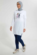 تنزيل الصورة على معرض الصور، Redtag-White-Long-T-Shirt-With-Sequin-Graphic-Embellished-T-Shirts-Women&#39;s-
